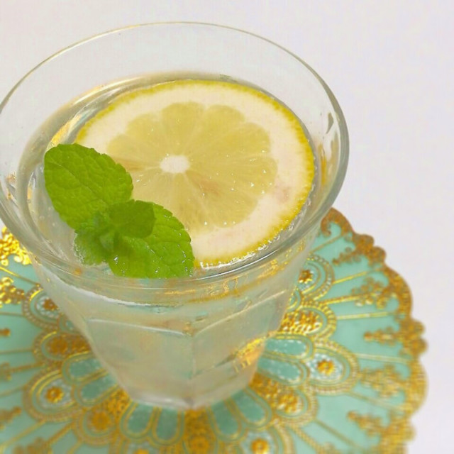 レモン白湯の写真